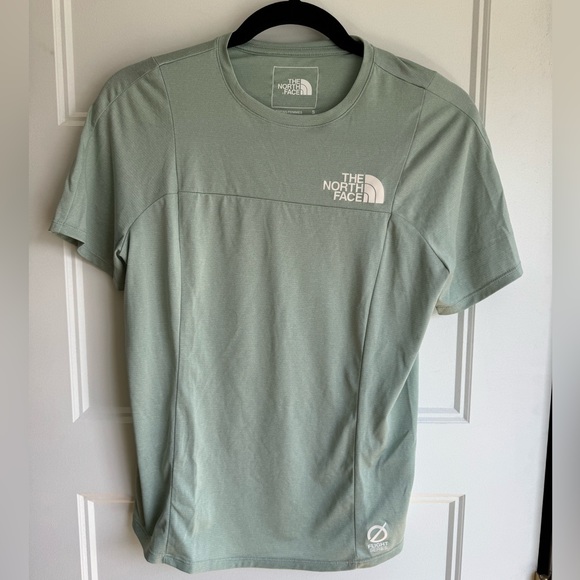 Sage green The North Face flight series running tee - Picture 1 of 3